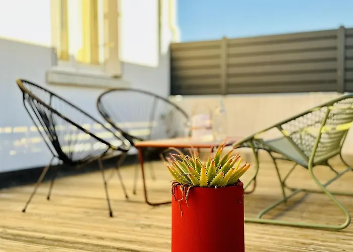 Maison Mitoyenne Au Calme Quartier De La Pironniere 4 Pers Nyaraló