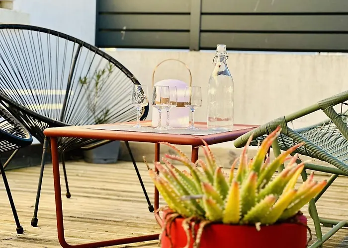 Nyaraló Maison Mitoyenne Au Calme Quartier De La Pironniere 4 Pers *